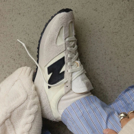 Замшевые кроссовки New Balance 471 40 (m7/w8,5 US) 26 см Молочный 1159865260