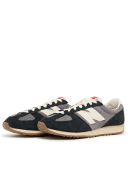 Замшевые кроссовки New Balance 471 40 (m7/w8,5 US) 26 см Черный/Серый 1159865264
