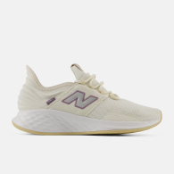Женские кроссовки Fresh Foam Roav New Balance 40,5 (9 US) 25,5 см Молочный 1161024457