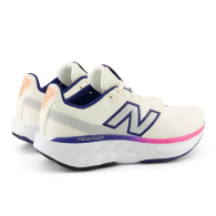 Женские кроссовки Fresh Foam 520v9 New Balance 40,5 (9 US) 25,8 см Молочный 1161025493