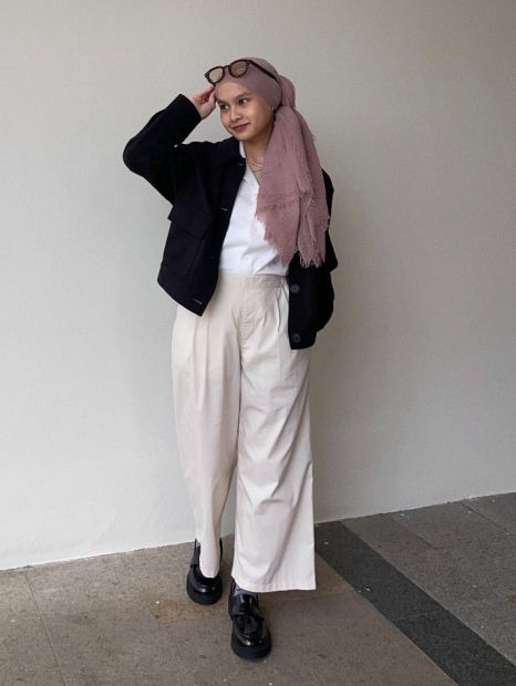 Куртка-рубашка Uniqlo на пуговицах 1159852075 (Черный M)