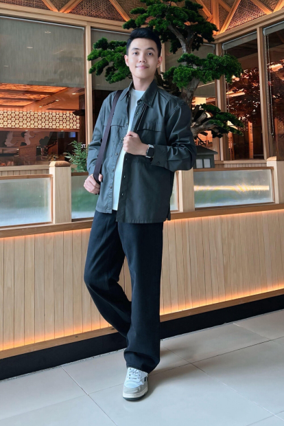 Лёгкая куртка-рубашка Uniqlo на пуговицах 1159854236 (Серый M)