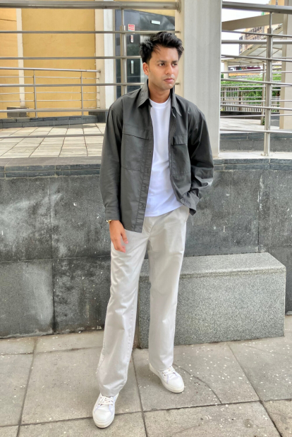 Лёгкая куртка-рубашка Uniqlo на пуговицах 1159854236 (Серый M)