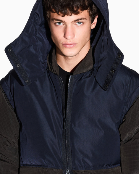 Мужская куртка Armani Exchange с отстегивающимися рукавами 1162513484 (Синий/Зеленый M)
