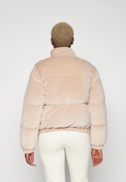 Женская короткая куртка Guess из велюровой ткани 1159844427 (Розовый M)