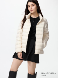 Женская ультралегкая куртка UNIQLO 1159864590 (Молочный S)