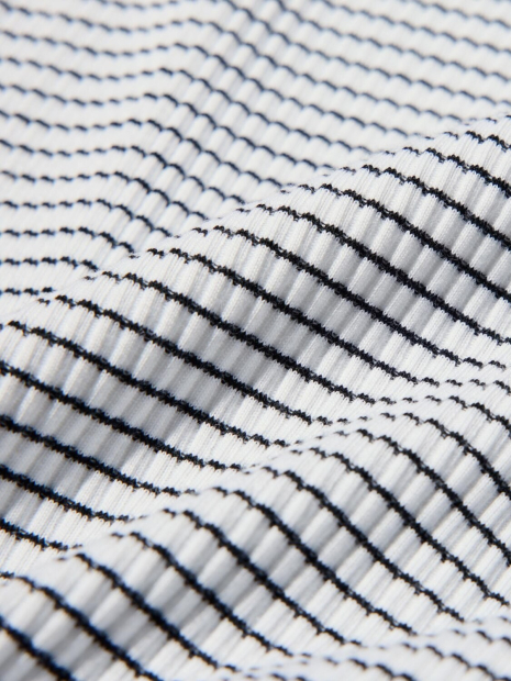 Женский лонгслив UNIQLO водолазка 1159857184 (Белый S)