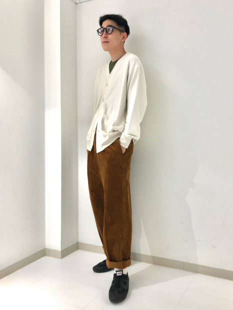 Однотонний лонгслів UNIQLO 1159858339 (Зелений M)