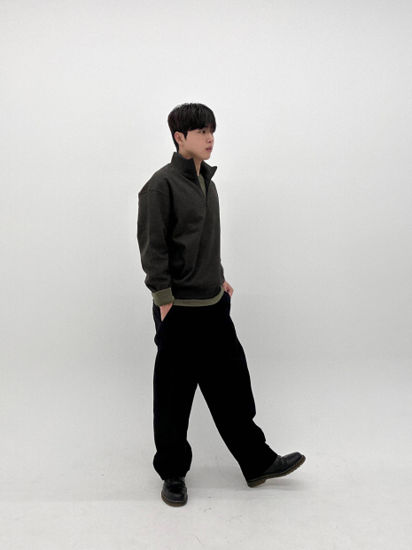 Однотонний лонгслів UNIQLO 1159858339 (Зелений M)