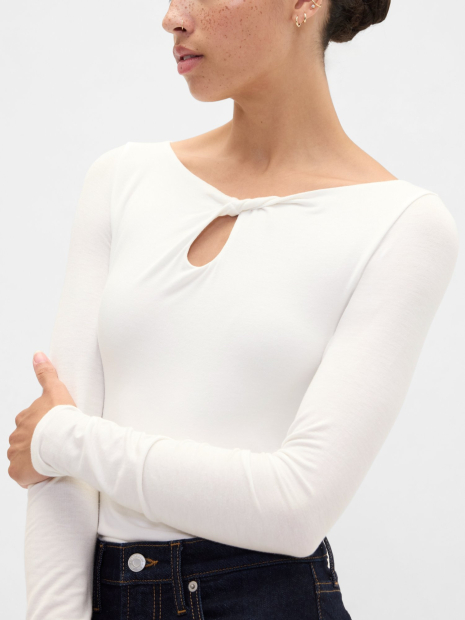 Женский лонгслив GAP 1159862737 (Молочный L)