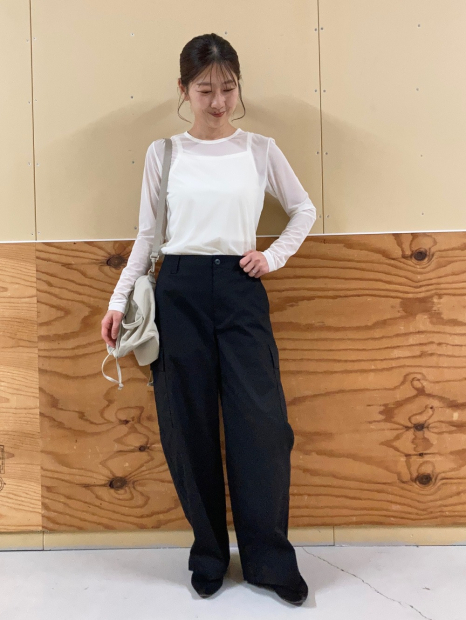 Полупрозрачный лонгслив UNIQLO 1161513304 (Молочный L)