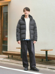 Однотонний лонгслів UNIQLO 1159858335 (Блакитний M)