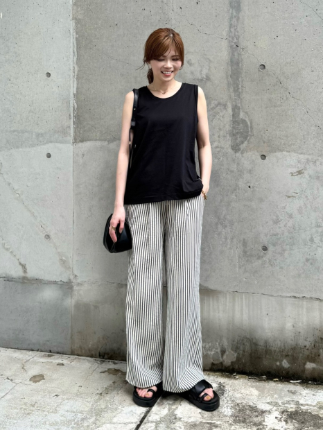 Майка Uniqlo с вышивкой 1159847181 (Черный XL)