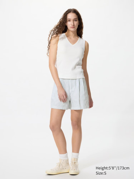 Женская майка UNIQLO со вшитыми чашками 1162033086 (Молочный S)