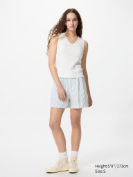 Женская майка UNIQLO со вшитыми чашками 1162033086 (Молочный S)