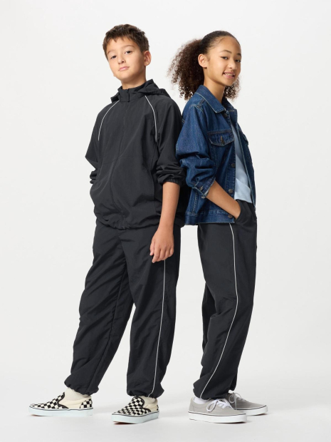 Спортивные штаны UNIQLO джоггеры 1159835372 (Черный 145-155)