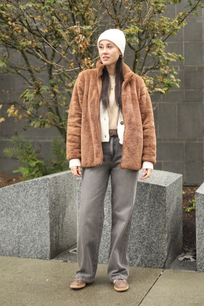 Куртка на молнии UNIQLO из искусственного меха 1159846125 (Коричневый S)