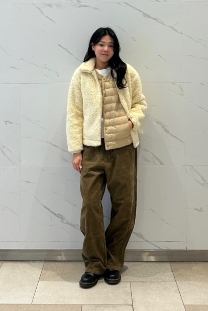 Куртка на молнии UNIQLO из искусственного меха 1159852027 (Молочный S)