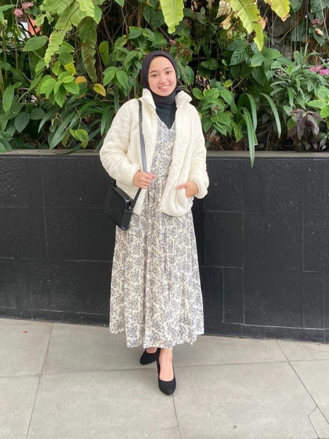 Куртка на молнии UNIQLO из искусственного меха 1159858361 (Молочный XXL)