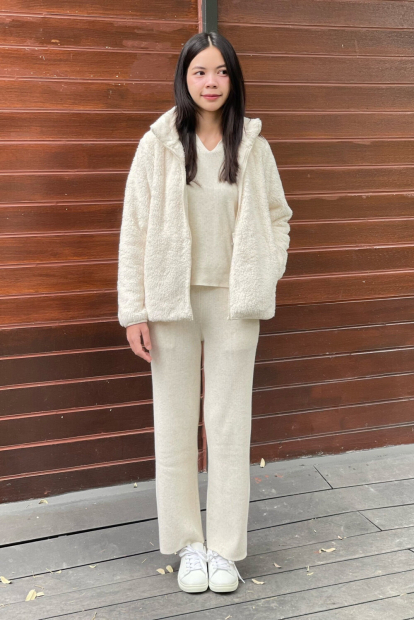 Куртка на молнии UNIQLO из искусственного меха 1159858361 (Молочный XXL)