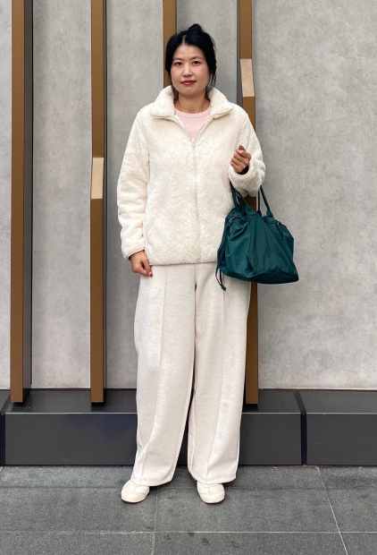 Куртка на молнии UNIQLO из искусственного меха 1159858361 (Молочный XXL)