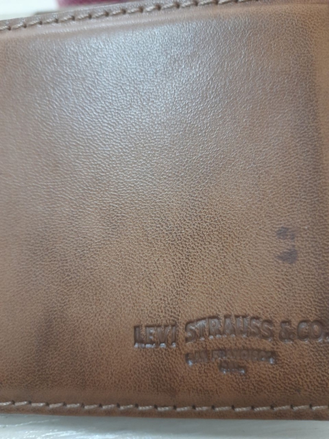 Чоловічий шкіряний гаманець Levi's подвійного додавання 1159817430 (Коричневий One size)