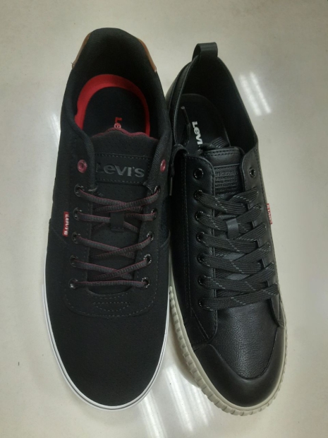 Чоловічі кеди на шнурівці Levi's 47 (13 US) 30 см Чорний 1159820423