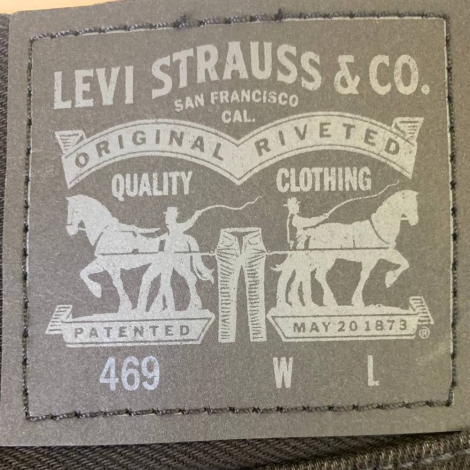 Чоловічі джинсові шорти 469 Levi&#39;s 1159827593 (Чорний 46)