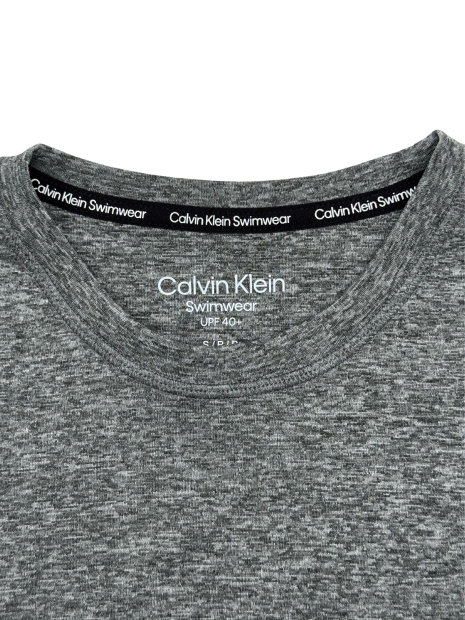 Чоловіча футболка Calvin Klein із захистом від УФ-променів UPF 40+ 1159814778  (Сірий S)