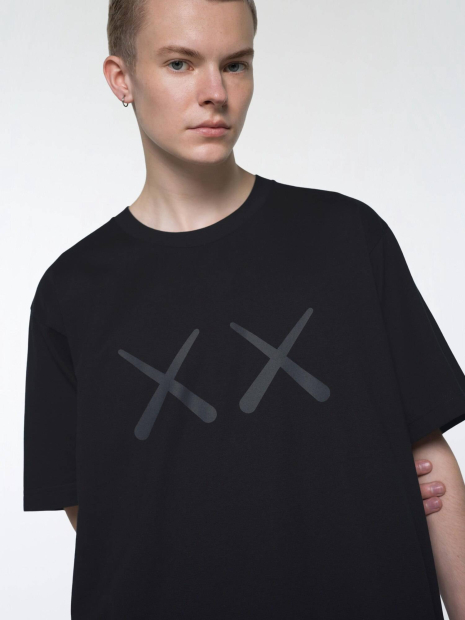 Футболка KAWS + Warhol UNIQLO с принтом 1159831706 (Черный XXL)