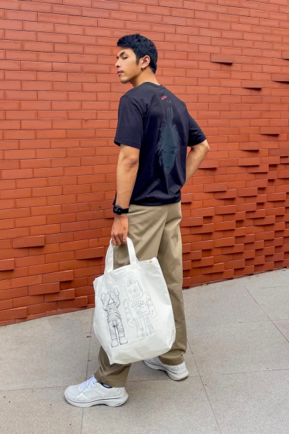Футболка KAWS + Warhol UNIQLO с принтом 1159831706 (Черный XXL)
