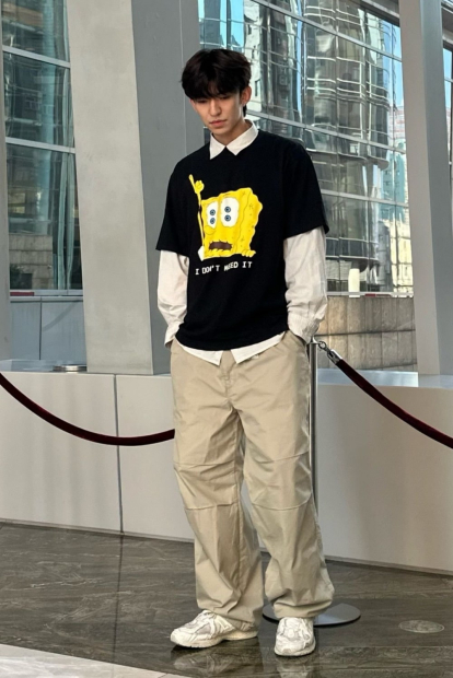 Футболка с принтом SpongeBob SquarePants UNIQLO 1159834482 (Черный XS)