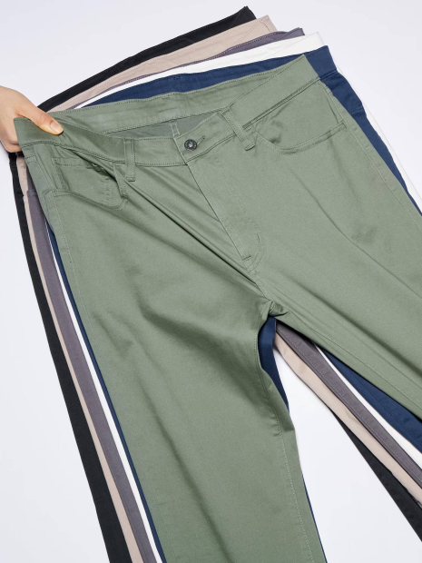 Стильные эластичные штаны UNIQLO 1159832585 (Черный L)