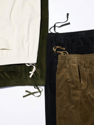 Вельветовые брюки UNIQLO штаны 1159832865 (Черный M)