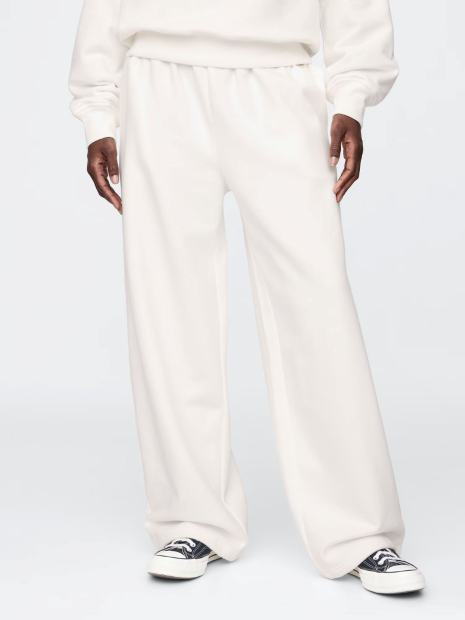 Спортивные штаны Gap Mickey Mouse флис 1159833195 (Молочный L)