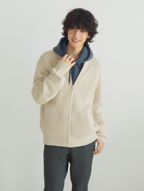 Вязаный свитер UNIQLO с застежкой-молнией 1159834015 (Молочный 3XL)