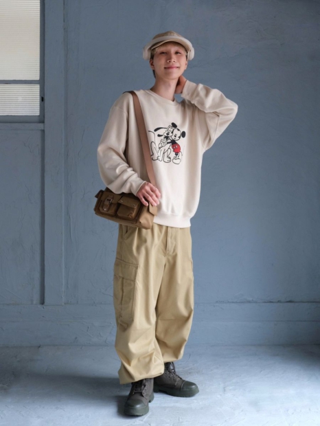 Свитшот Yu Nagaba UT UNIQLO 1159826872 (Бежевый S)