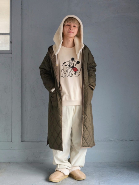 Свитшот Yu Nagaba UT UNIQLO 1159826872 (Бежевый S)