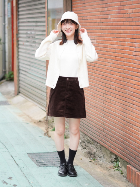 Вельветова панама UNIQLO 1159856916 (Молочний One size)