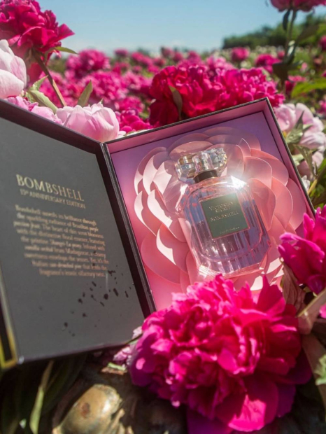 Парфюмированная вода Bombshell Victoria's Secret 1159840362 (Розовый 50 ml)