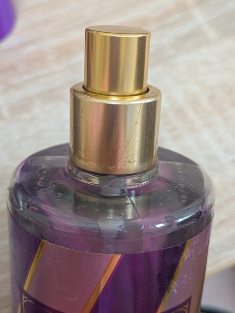 Парфумований міст для тіла Festive Fizz Victoria's Secret 1159861179 (Фіолетовий 250 ml)