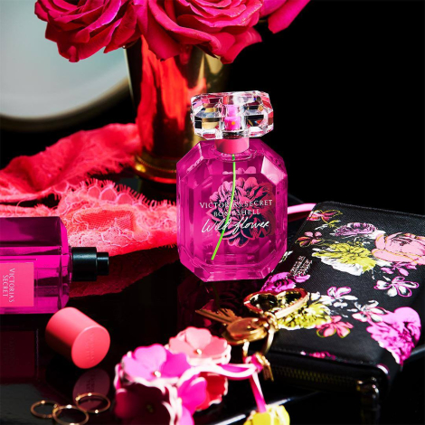 Парфюмированная вода Bombshell Wild Flower Victoria's Secret 1162654046 (Розовый 100 ml)