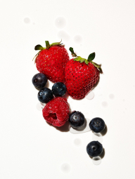 Парфюмированный мист для тела и волос Victoria's Secret Pink Super Berry 1159846782 (Фиолетовый 236 ml)