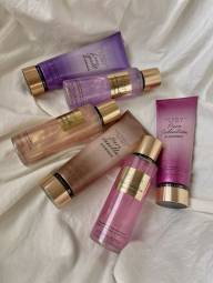 Парфюмированный мист для тела Pure Seduction Shimmer Victoria's Secret 1159860712 (Розовый 250 ml)