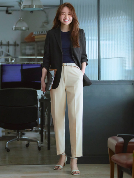 Класичний піджак UNIQLO з технологією AirSense 1159840037 (Чорний XS)