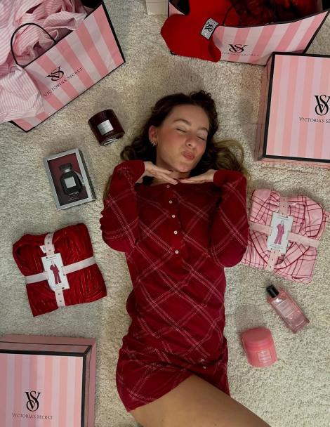 Домашній комплект Victoria's Secret кофта та шорти 1159856320 (Червоний XXL)