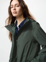 Плащ UNIQLO с капюшоном 1159855777 (Зеленый L)
