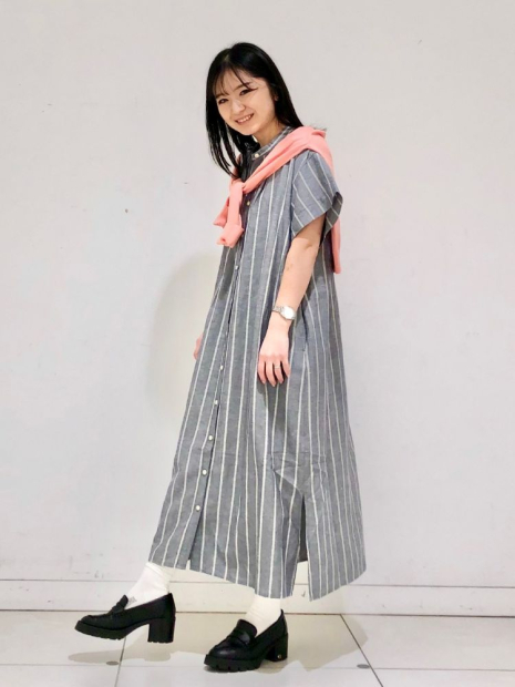 Женское платье-рубашка UNIQLO с поясом 1159843365 (Серый S)
