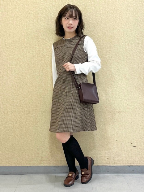 Женское короткое платье Uniqlo 1159853343 (Коричневый S)