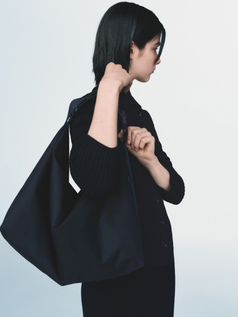 Жіноче плаття із 3D-в'язаної суміші мериносової вовни UNIQLO 1159855269 (Чорний XS)